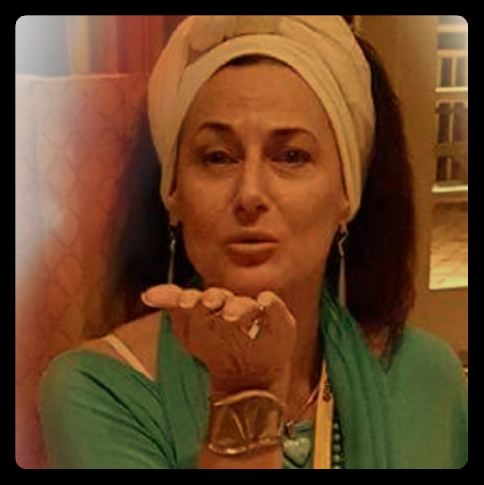 Meet your Posher, Debra